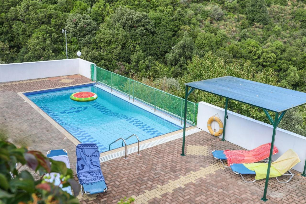 Villa Mitzelos Moni Evaggelistrias Extérieur photo