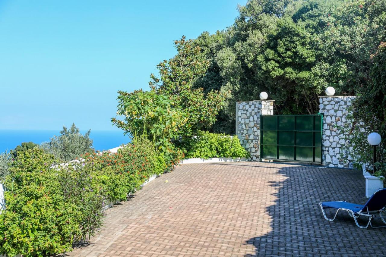 Villa Mitzelos Moni Evaggelistrias Extérieur photo