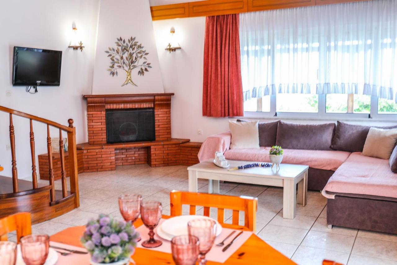 Villa Mitzelos Moni Evaggelistrias Extérieur photo
