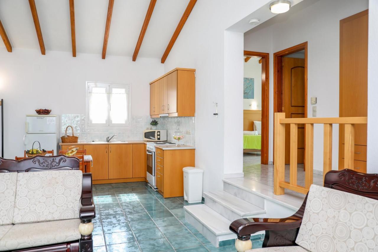 Villa Mitzelos Moni Evaggelistrias Extérieur photo
